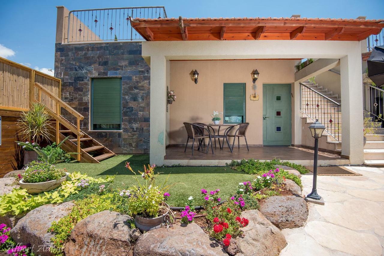 Tenebagolan Suites Zimmers Had Nes Exterior foto